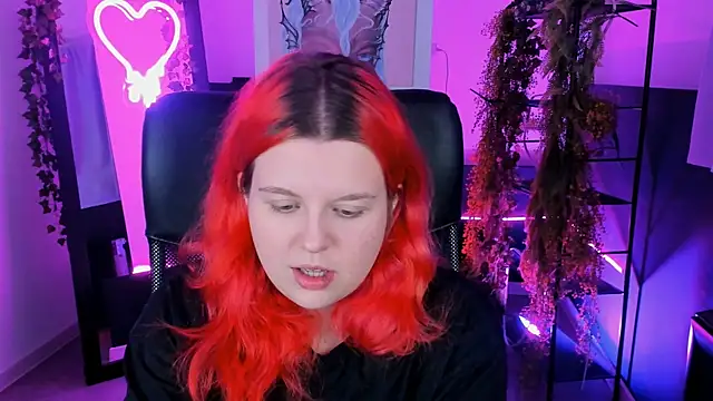 Snapshot of NielletaBlossom chatting on February 2025 05:29:02 PM NielletaBlossom online show from February 2025 05:29:02 PM