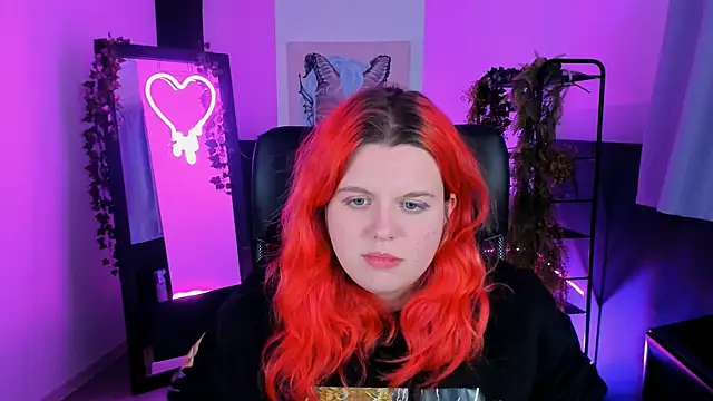 Snapshot of NielletaBlossom chatting on February 2025 11:45:01 PM NielletaBlossom online show from February 2025 11:45:01 PM