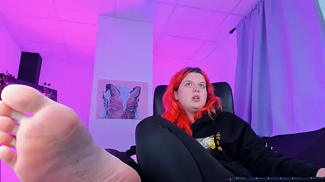 Snapshot of NielletaBlossom chatting on February 2025 11:45:01 PM NielletaBlossom online show from February 2025 11:45:01 PM