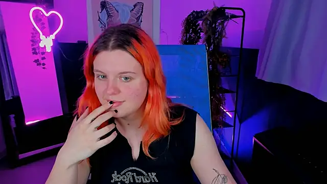 Snapshot of NielletaBlossom chatting on March 2025 02:26:02 PM NielletaBlossom online show from March 2025 02:26:02 PM