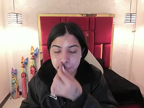 Snapshot of Violet_m chatting on September 2025 11:47:01 AM Violet m online show from September 2025 11:47:01 AM