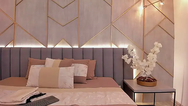 miia blake online show from December 2024 09:32:02 PM