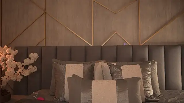 miia blake online show from October 2025 09:27:02 PM