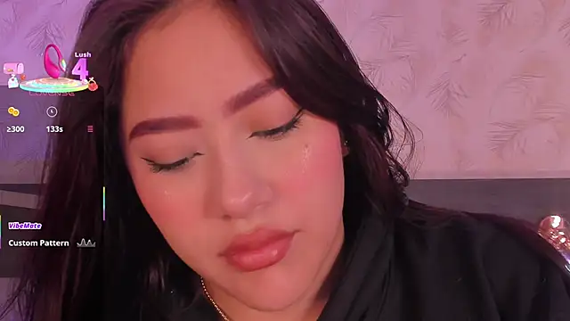 nicolle pierce online show from March 2026 12:44:01 PM