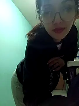 Snapshot of HighLilith chatting on January 2025 06:53:02 AM HighLilith online show from January 2025 06:53:02 AM