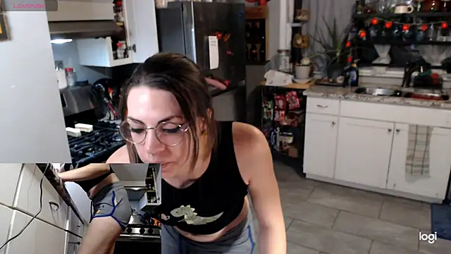 KSwonderland6 online show from February 2026 07:23:01 AM