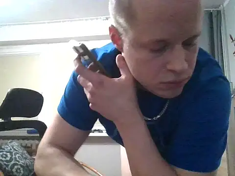 seniorVargas online show from November 2025 06:41:04 PM