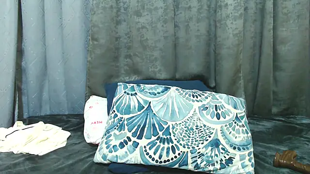 kittykhloe22 online show from June 2026 01:28:02 AM