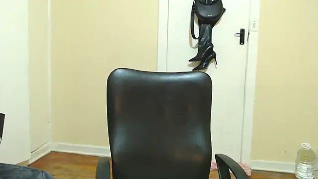 kittykhloe22 online show from July 2026 01:53:01 PM