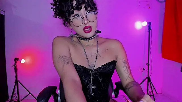 Heka Prudence online show from May 2026 04:07:02 AM
