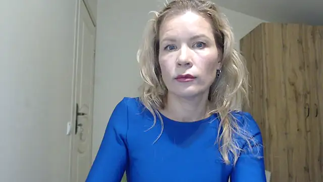 Juli julyyy online show from January 2025 06:54:02 PM