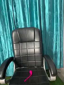 poision51 online show from February 2025 11:36:01 AM