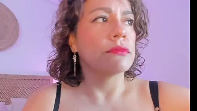 gipsela gomez online show from June 2026 07:35:02 PM