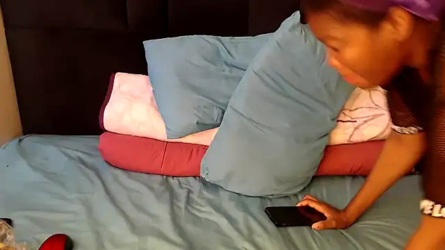 Busty-Londie online show from February 2026 05:57:01 AM