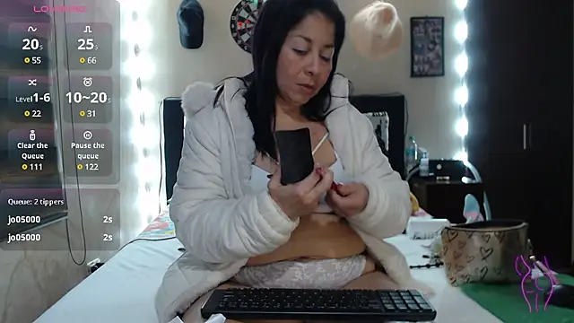 Rachell 111 online show from January 2025 11:51:02 AM