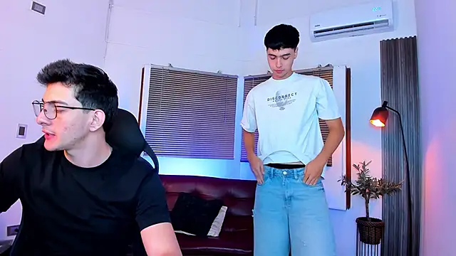 Sexy BoysW online show from March 2026 02:08:02 AM