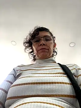 Snapshot of MireyaTorresGu chatting on January 2026 02:21:02 PM MireyaTorresGu online show from January 2026 02:21:02 PM
