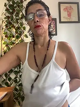 Snapshot of MireyaTorresGu chatting on February 2026 02:51:01 PM MireyaTorresGu online show from February 2026 02:51:01 PM