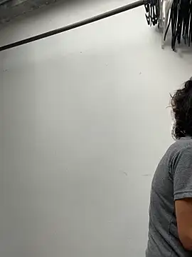 MireyaTorresGu online show from June 2026 01:37:01 PM
