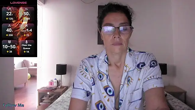 MireyaTorresGu online show from July 2026 12:09:02 PM