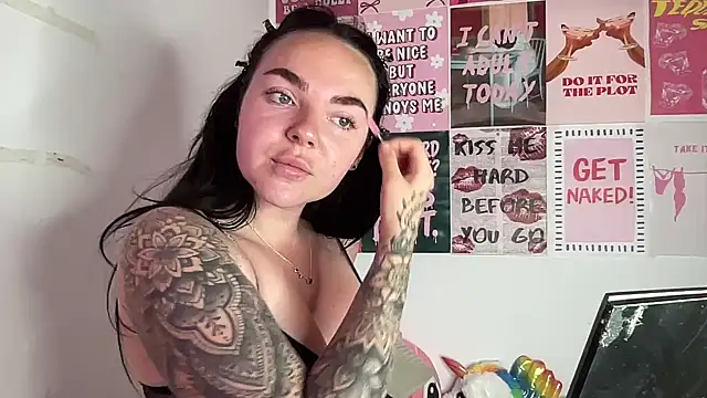 yorkshiregal online show from May 2026 08:42:01 AM