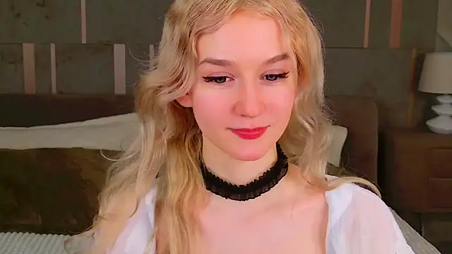 NaomiLoys online show from February 2025 06:19:01 AM