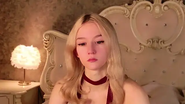 NaomiLoys online show from February 2026 11:14:02 AM