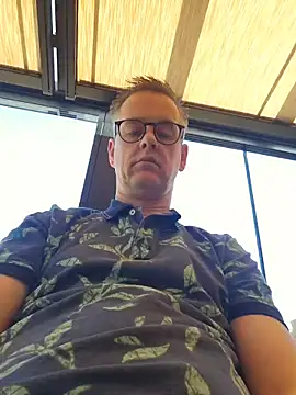 Snapshot of Hectorthyssen1 chatting on May 2026 11:26:02 AM Hectorthyssen1 online show from May 2026 11:26:02 AM
