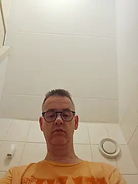 Hectorthyssen1 online show from June 2026 10:51:01 AM