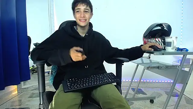 Zacktk7 online show from December 2024 11:27:02 PM