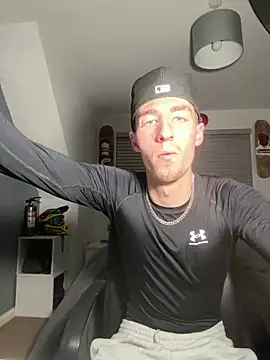 Snapshot of MikesWood21 chatting on December 2024 11:29:02 PM MikesWood21 online show from December 2024 11:29:02 PM