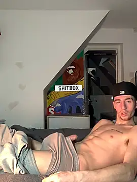 Snapshot of MikesWood21 chatting on December 2024 01:49:01 AM MikesWood21 online show from December 2024 01:49:01 AM