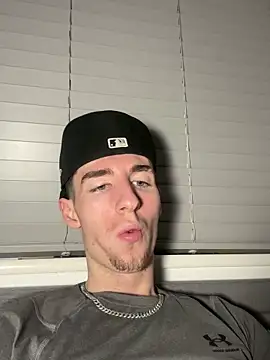 Snapshot of MikesWood21 chatting on January 2025 03:12:01 AM MikesWood21 online show from January 2025 03:12:01 AM