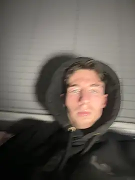 Snapshot of MikesWood21 chatting on February 2025 01:41:02 AM MikesWood21 online show from February 2025 01:41:02 AM