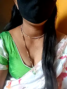 Snapshot of sweet-mahi chatting on December 2024 08:34:01 AM sweet-mahi online show from December 2024 08:34:01 AM