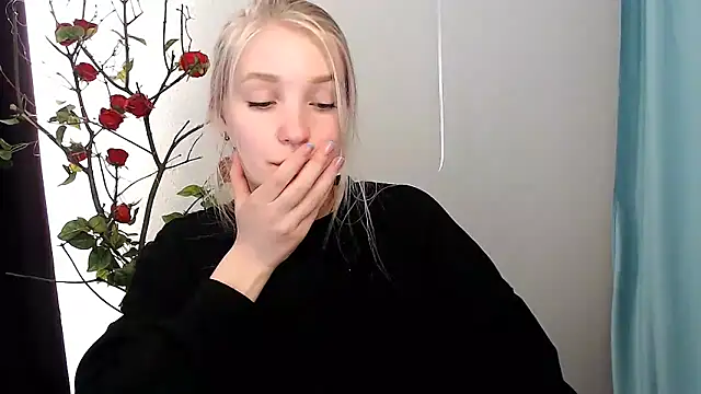 Queen ofLove online show from April 2026 02:26:01 PM