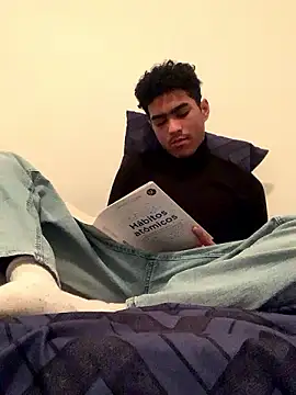 Snapshot of Ryan-hot chatting on December 2024 02:58:02 AM Ryan-hot online show from December 2024 02:58:02 AM