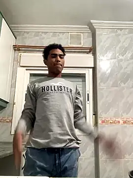 Snapshot of Ryan-hot chatting on December 2024 11:25:01 PM Ryan-hot online show from December 2024 11:25:01 PM