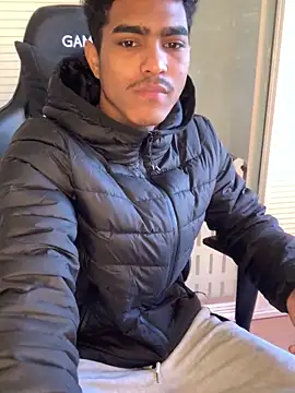 Snapshot of Ryan-hot chatting on December 2024 02:59:01 PM Ryan-hot online show from December 2024 02:59:01 PM