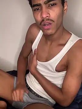 Snapshot of Ryan-hot chatting on December 2024 10:00:02 PM Ryan-hot online show from December 2024 10:00:02 PM