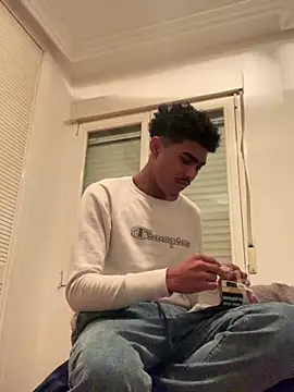 Snapshot of Ryan-hot chatting on December 2024 11:53:02 PM Ryan-hot online show from December 2024 11:53:02 PM