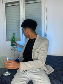 Snapshot of Ryan-hot chatting on January 2025 05:22:02 AM Ryan-hot online show from January 2025 05:22:02 AM