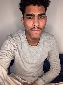 Snapshot of Ryan-hot chatting on January 2025 09:15:02 AM Ryan-hot online show from January 2025 09:15:02 AM