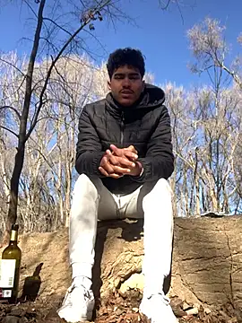 Snapshot of Ryan-hot chatting on January 2025 11:04:02 AM Ryan-hot online show from January 2025 11:04:02 AM