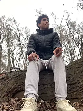 Snapshot of Ryan-hot chatting on January 2025 01:03:02 PM Ryan-hot online show from January 2025 01:03:02 PM