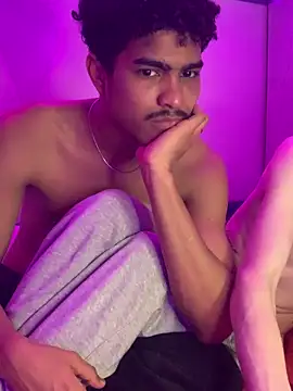 Snapshot of Ryan-hot chatting on February 2025 05:18:01 AM Ryan-hot online show from February 2025 05:18:01 AM