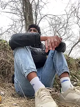 Snapshot of Ryan-hot chatting on February 2025 12:27:01 PM Ryan-hot online show from February 2025 12:27:01 PM