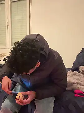 Snapshot of Ryan-hot chatting on February 2025 09:48:02 PM Ryan-hot online show from February 2025 09:48:02 PM