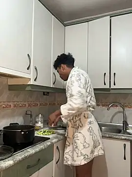 Snapshot of Ryan-hot chatting on March 2025 06:27:01 AM Ryan-hot online show from March 2025 06:27:01 AM