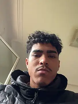 Snapshot of Ryan-hot chatting on March 2025 03:53:01 PM Ryan-hot online show from March 2025 03:53:01 PM